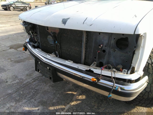1998 CHEVROLET C/K 1500 VIN: 2GCEC19M5W1205304