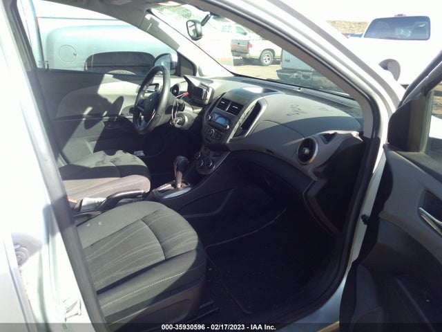 Chevrolet SONIC LT 2015 1G1JC5SH3F4140291 Image 7