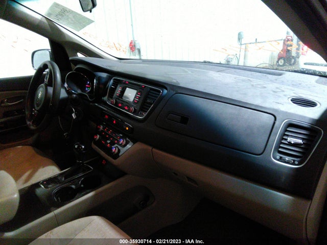 KIA SEDONA LX 2017 KNDMB5C19H6220954 Image 5
