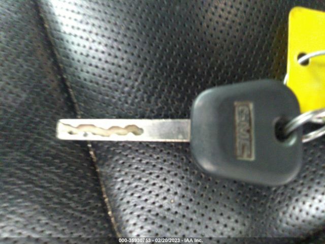 1GT12TEY2JF273163 GMC Sierra 2500hd Slt
