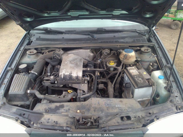 3VWAB81E2WM803810 Volkswagen CABRIO