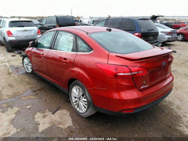 Ford Focus Titanium 2018 1FADP3J26JL272007 Image 4