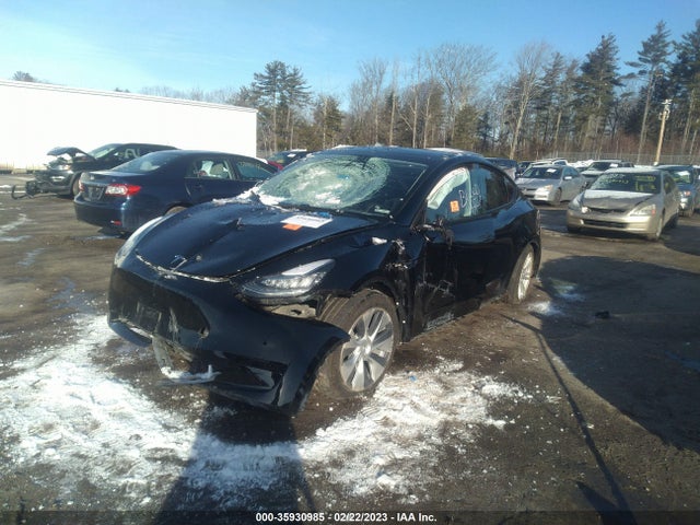 Tesla Model Y Long Range 2021 5YJYGAEE5MF146801 Image 2
