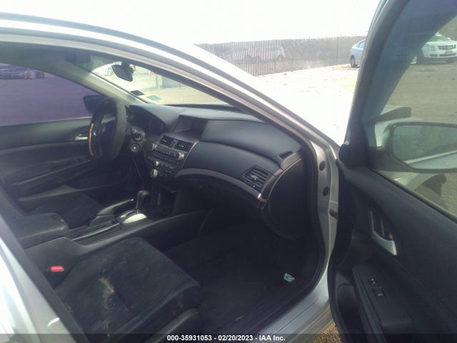 2011 HONDA ACCORD SDN LX-P VIN: 1HGCP2F40BA103304