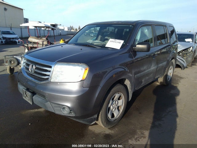 Honda PILOT LX 2015 5FNYF3H22FB011472 Image 2