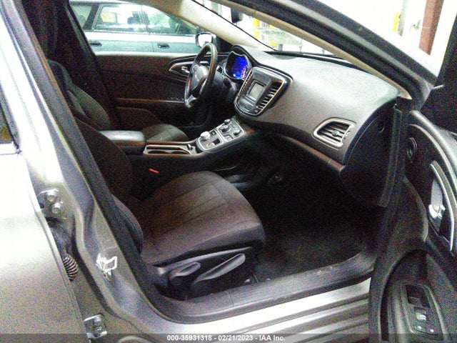 1C3CCCABXGN107189 Chrysler 200 Limited