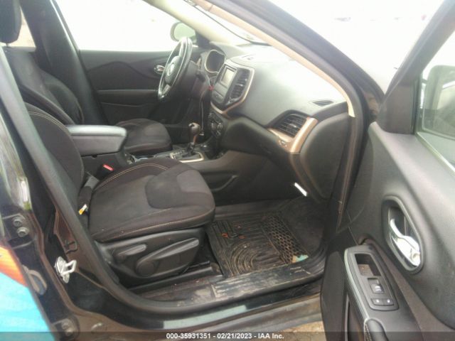 1C4PJMCB9FW541778 Jeep Cherokee Latitude