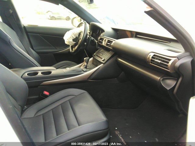 Lexus IS 200T 2016 JTHBA1D28G5027871 Image 7