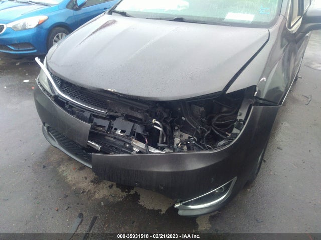 2C4RC1BGXHR501672 Chrysler Pacifica Touring-l