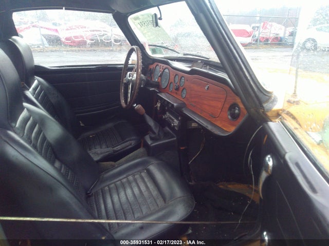 1971 TRIUMPH TR6 VIN: CC64951L