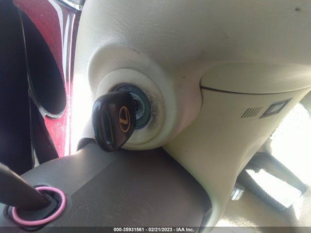 Lexus ES 330 2004 JTHBA30GX45019831 Image 3