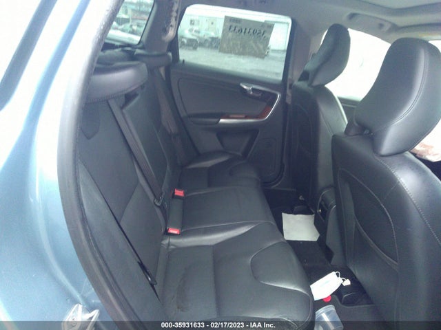 2017 Volvo XC60, VIN: YV440MRU0H2015559