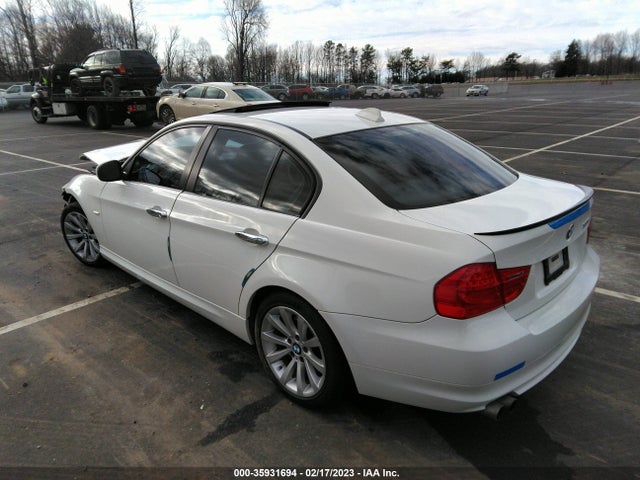 2011 BMW 3 SERIES 328I VIN: WBAPH7G55BNM58525