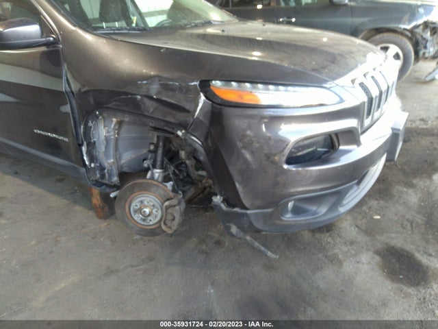 1C4PJLCB1FW683195 Jeep Cherokee Latitude
