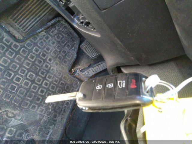 KNDJP3A52K7017677 KIA SOUL +