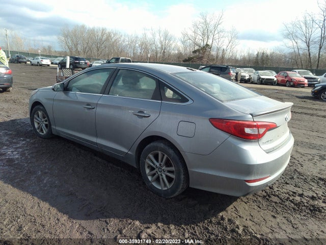 2015 HYUNDAI SONATA 2.4L SE VIN: 5NPE24AFXFH120717