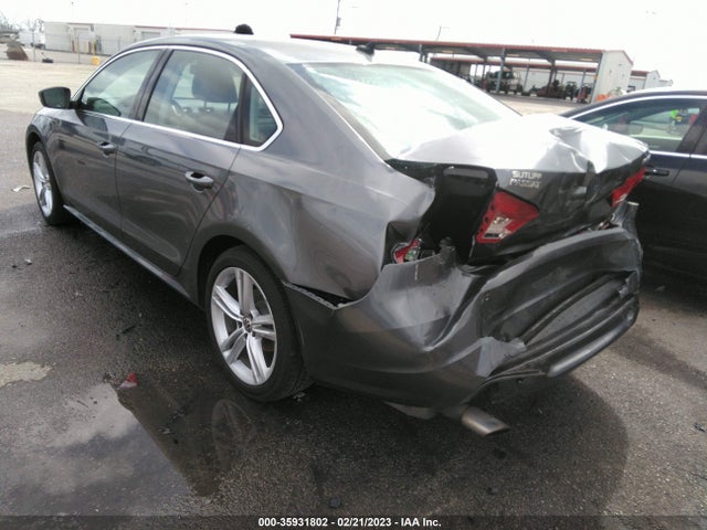 1VWBT7A3XEC108310 Volkswagen Passat Se W/sunroof & Nav