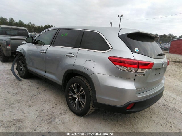 Toyota Highlander Le 2019 5TDZARFH5KS049989 Image 4
