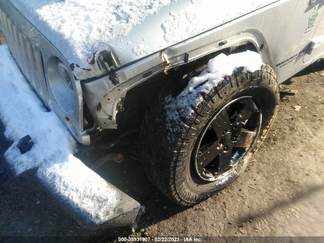 2010 JEEP WRANGLER UNLIMITED SAHARA VIN: 1J4BA5H12AL227734