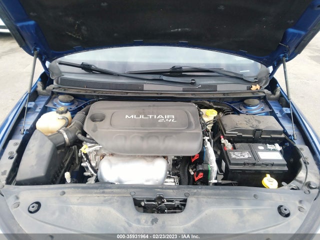 1C3CCCAB6FN724958 Chrysler 200 Limited