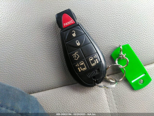2C4RC1BGXDR734929 Chrysler Town & Country