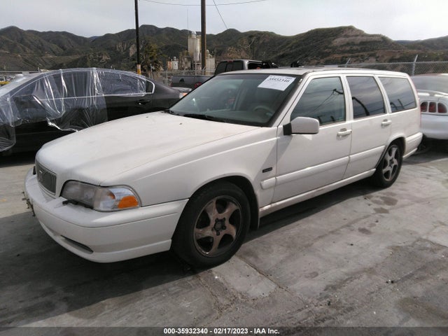 YV1LW537XW2398729 Volvo V70 T5