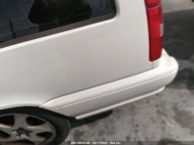 YV1LW537XW2398729 Volvo V70 T5