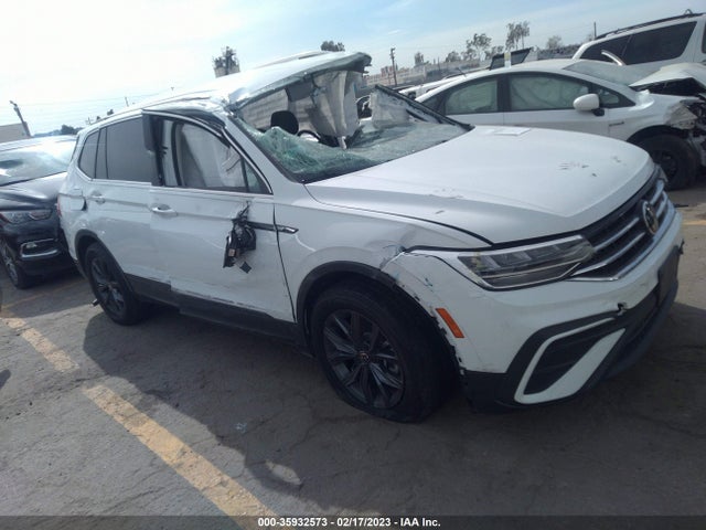 2022 3VV3B7AX8NM081377 main image