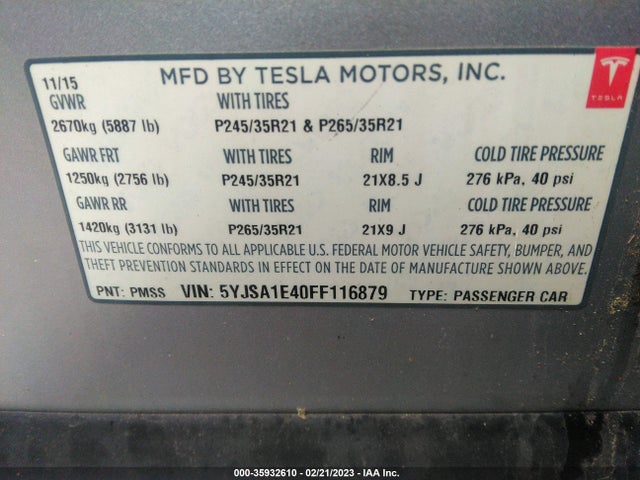 2015 Tesla Model S, VIN: 5YJSA1E40FF116879