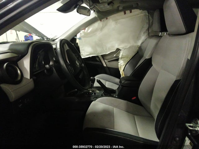 2018 TOYOTA RAV4 XLE/ADVENTURE VIN: 2T3WFREV2JW439845