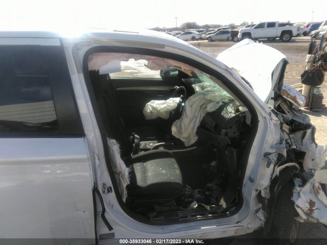 JA4AD3A38HZ019240 Mitsubishi Outlander Se/sel
