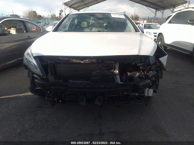 Hyundai SONATA PLUG-IN HYBRID 2016 KMHE14L28GA030029 Image 8