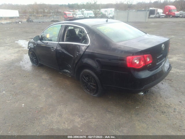 3VWEF71K27M194855 Volkswagen Jetta Sedan Wolfsburg Edition