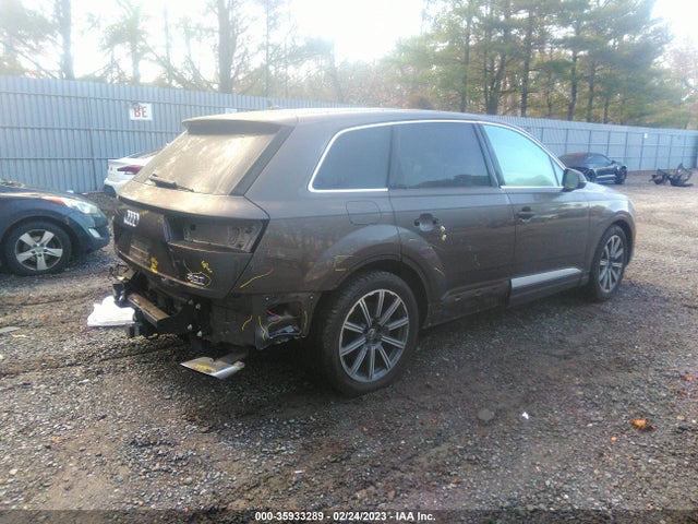 WA1VAAF74HD009392 Audi Q7 Prestige