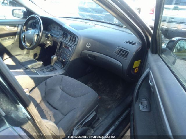 YV1SW640052465775 Volvo V70