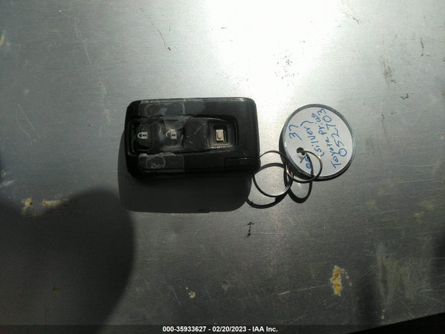 2005 TOYOTA PRIUS VIN: JTDKB22U053052703