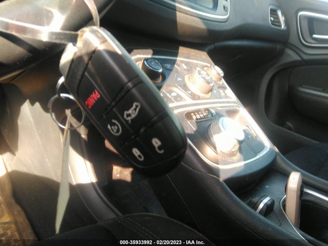 Chrysler 200 Limited 2015 1C3CCCAB2FN531805 Image 11