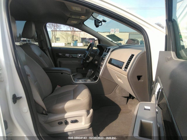 2008 LINCOLN MKX VIN: 2LMDU68C08BJ35884