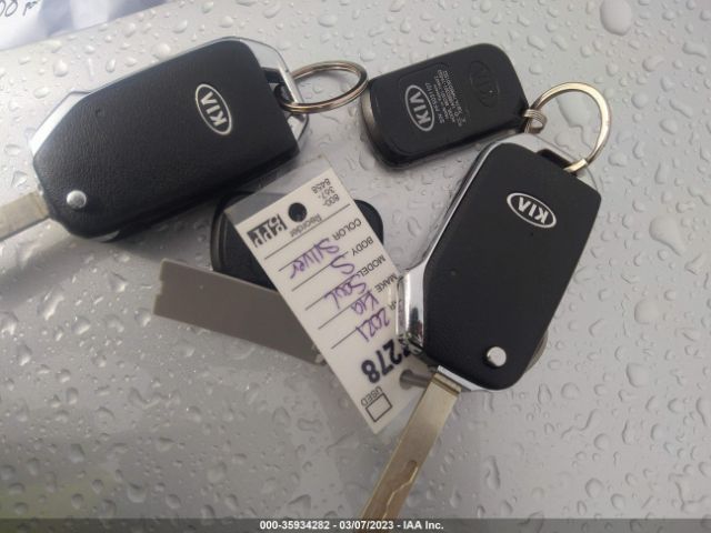KNDJ23AU8M7736716 KIA SOUL S