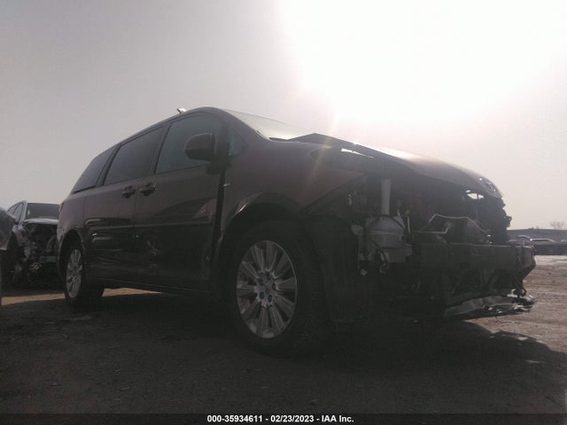 2016 Toyota Sienna, VIN: 5TDJK3DC7GS145838