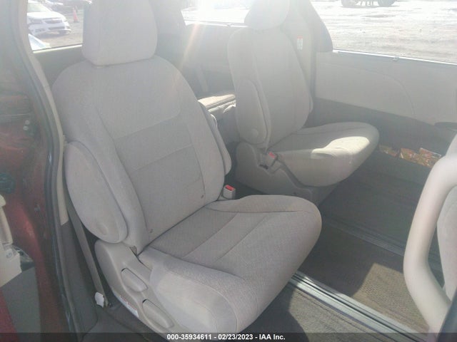 2016 Toyota Sienna, VIN: 5TDJK3DC7GS145838