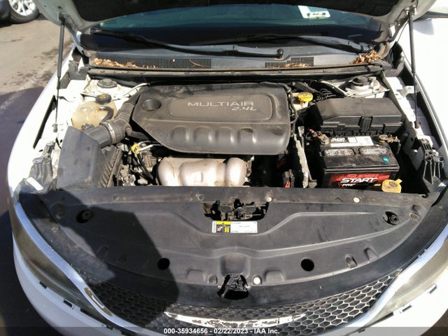 1C3CCCAB4FN628309 Chrysler 200 Limited