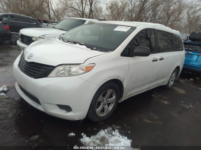 Toyota Sienna L 2017 5TDZZ3DC3HS842455 Image 2