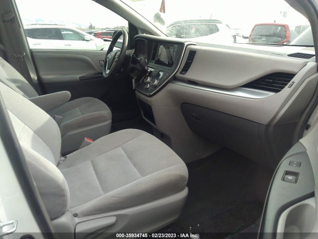 Toyota Sienna L 2017 5TDZZ3DC3HS842455 Image 5