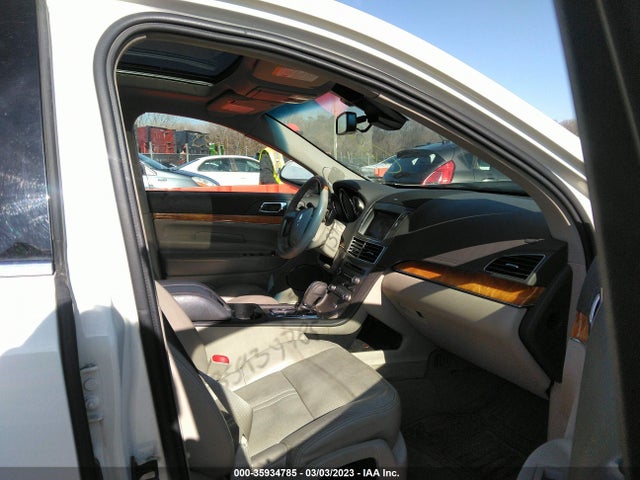 2012 LINCOLN MKT W/ECOBOOST VIN: 2LMHJ5AT6CBL51018