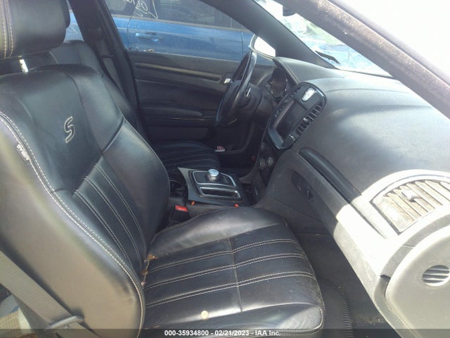 2015 Chrysler 300, VIN: 2C3CCAGG6FH883026