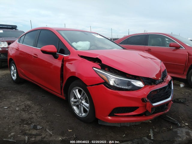 Chevrolet CRUZE LT 2018 1G1BE5SM2J7181529 Image 1