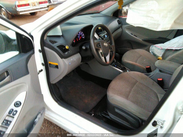 2016 HYUNDAI ACCENT SE VIN: KMHCT4AE5GU977302