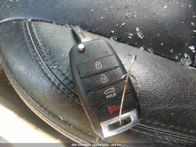 KNAGM4A79F5653702 KIA Optima Lx