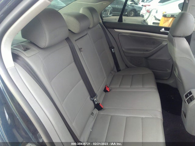 3VWRZ71K58M057502 Volkswagen Jetta Sedan Se/sel